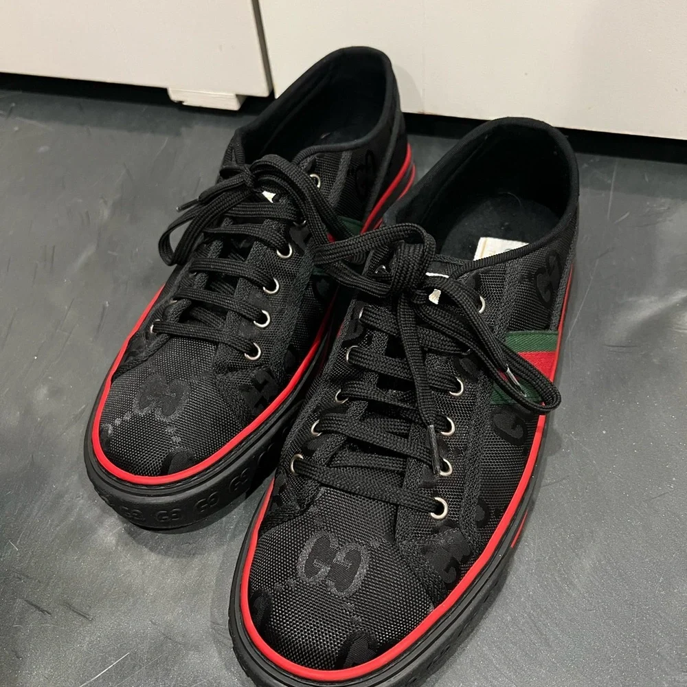 Gucci Men's Black Tennis Sneakers - Picture 9 of 11